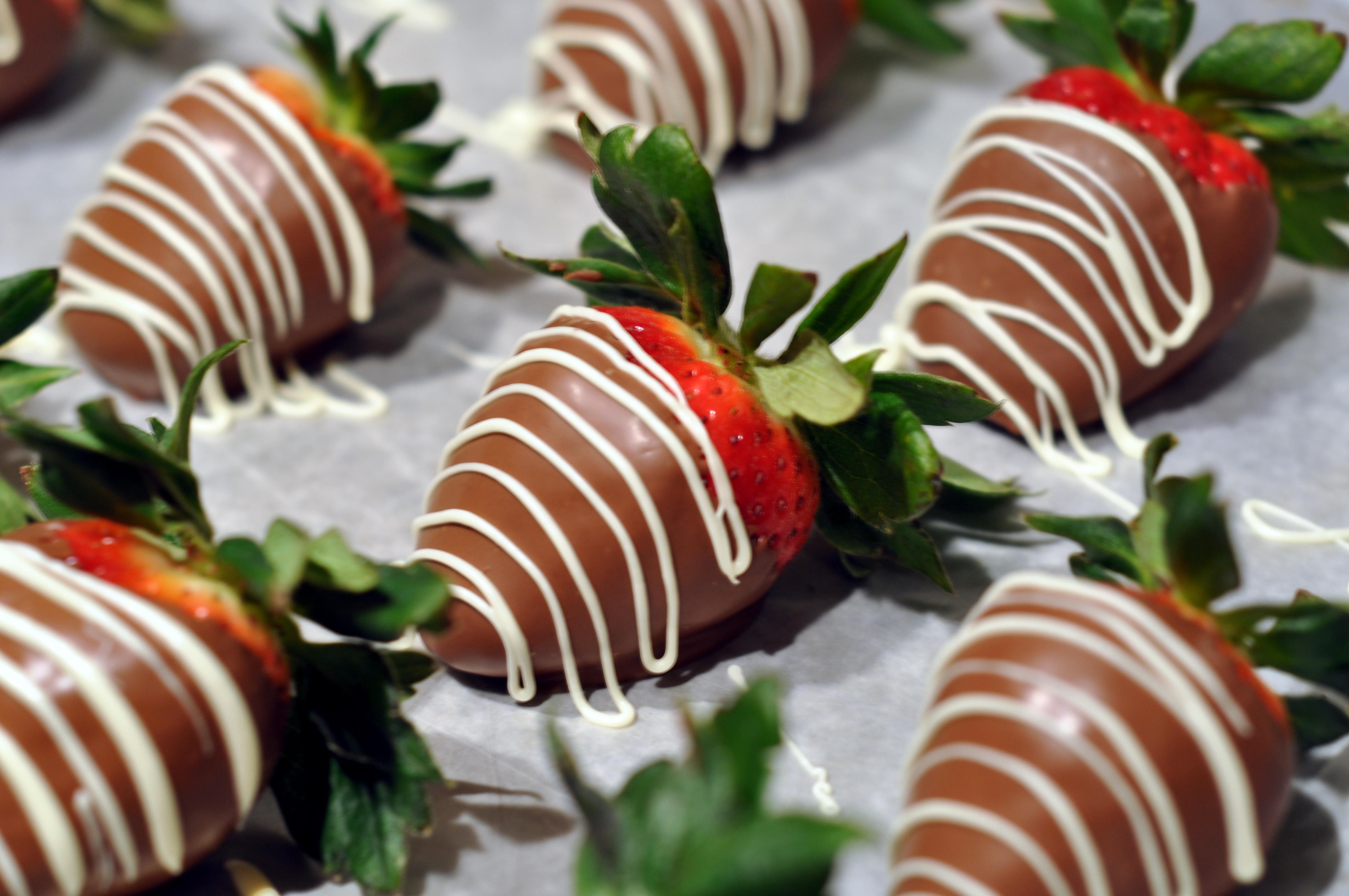 chocolate dipped strawberries recipe